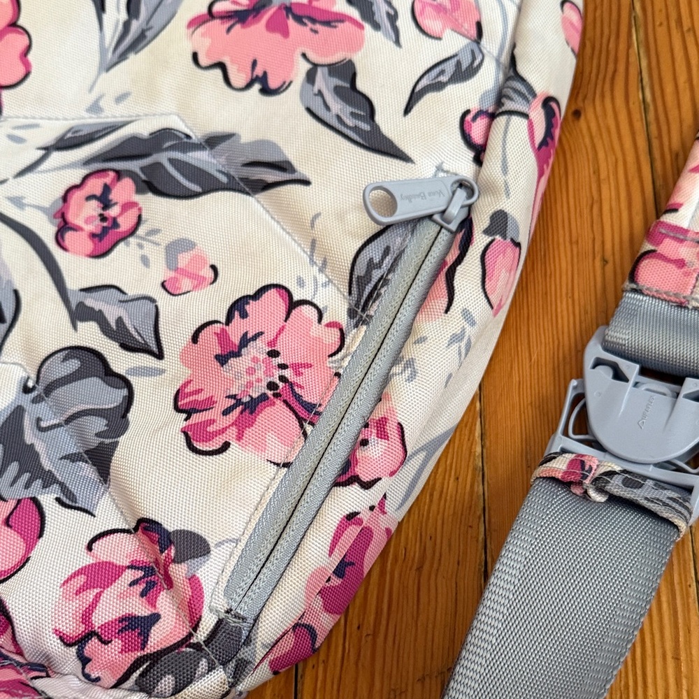 Vera Bradley floral sling bag - Picture 8 of 10